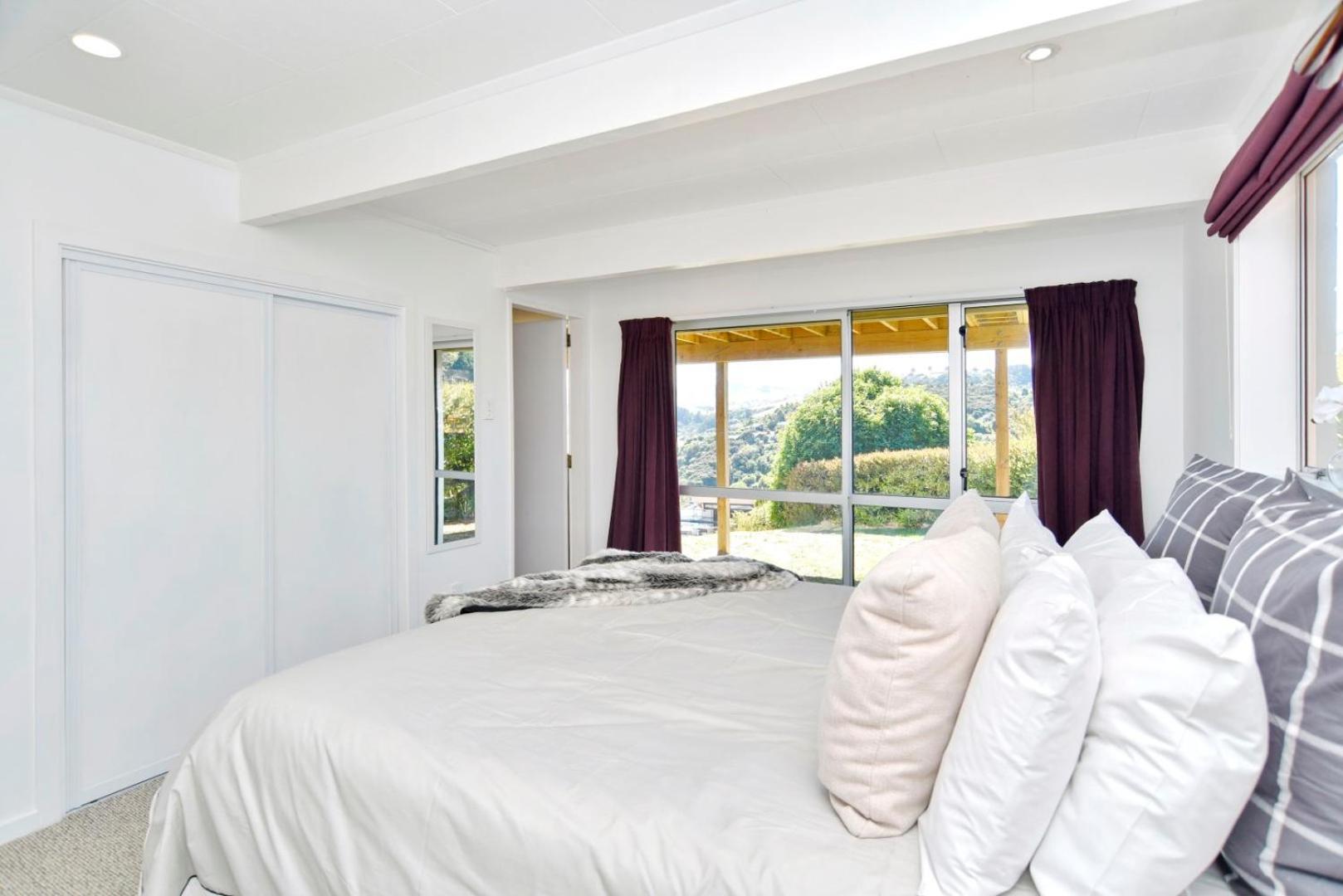 Akaroa Harbour View - Christchurch Holiday Homes Exteriör bild